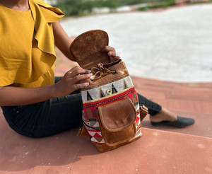 Nuevo estilo bohemio occidental Vintage hecho a mano Jacquard cuero cordón mochilas mano Stitch Klim cuero genuino estilo indio bolsas - Product Image 4