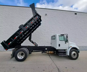 Camión Volquete International 4300 Usado de Alto Rendimiento, Años 2016, 2017 y 2018, Envío a Todo el Mundo - Product Image 2