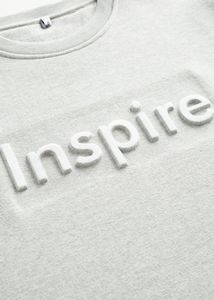เสื้อยืดผู้ชายคอกลมพิมพ์ลายนูนขนาดใหญ่ออกแบบโลโก้ได้ตามต้องการ - Product Image 4