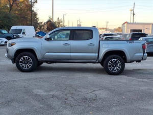 Usado 2023 T * oyota Tacoma TRD Sport - Product Image 2