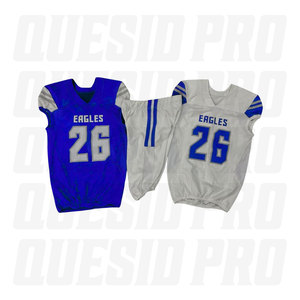 Ensemble complet d'uniformes de football américain imprimés, comprenant un haut de compression, un casque de protection, des gants et des sacs de football américain - Product Image 3