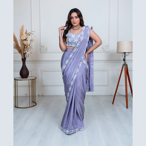 Proveedor al por mayor de saris listos para usar de Bollywood en Chinon suave con acabado bordado de perlas hecho a mano hecho en India - Product Image 1