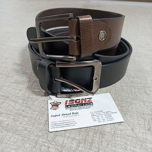 Cinturón de Cuero de Vaca de Grano Completo para Hombre ISONZ en Negro Genuino con Hebilla de Aleación, Ancho de 3.5CM, Longitud de 105-125CM - Product Image 4