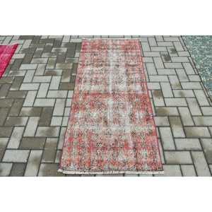 Alfombra Vintage, Alfombra Turca de 2.4x5.3 pies, Alfombra de Lana Roja con Diseño Floral - Product Image 1