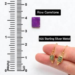 Nouvelle Arrivée - Boucles d'Oreilles Pendantes Rectangulaires Tendance en Argent Sterling Plaqué Or avec Pierre Précieuse Moissanite Brute 5x7 MM Faite à la Main - Pyramide Précieuse - Product Image 2