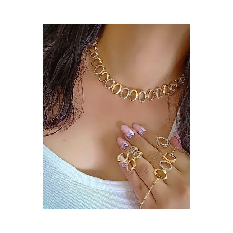 2023 מכירה לוהטת תכשיטים מצופה זהב פרל סגלגל צורת שרשרת עגילי צמיד לנשים תכשיטי סטים