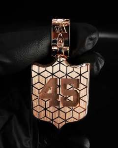 Colgante de Oro Sólido de 18K con Nombre y Logotipo Personalizados, Estilo Hip Hop, con Incrustaciones de Diamantes de Imitación, Certificado GRA, de Shining Jewelry Factory - Product Image 4