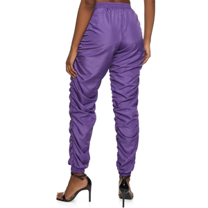 Pantalones de chándal apilados delanteros planos antiestáticos personalizados al por mayor para mujeres con acabado satinado Joggers deportivos de moda - Product Image 2