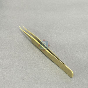 Pinzas de Acero Inoxidable de Alta Calidad con Punta Fina Dorada, Diseño Preciso y Duradero para Extensión de Pestañas Postizas - Product Image 4