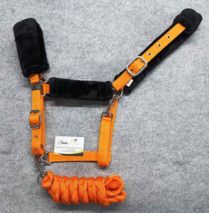 Ensemble de licou en nylon 2 plis équestre de qualité supérieure personnalisable OEM/ODM selle anglaise cheval de course mène un choix de fantaisie élégant - Product Image 3