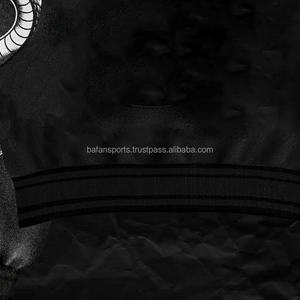 Chaquetas Letterman Varsity personalizadas Cuerpo de lana Mangas de cuero genuino Ropa de invierno Chaqueta elegante y elegante para hombre - Product Image 3