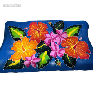 เสน่ห์ของบาหลีในคอลเลคชั่นฤดูร้อนของเรา ผ้าซิ่นเรยอนลายดอกไม้เพ้นท์มือ สวมใส่สบาย เหมาะสำหรับชายหาด - Product Image 4