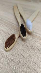 2025 Tendance Eco Bambou Brosse À Dents Biodégradable Compostable avec Poils De Charbon Zéro Déchet Voyage Friendly 2025 Meilleur Vendeur - Product Image 3