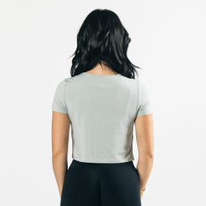 T-shirt court à manches courtes et col rond pour femme, léger, grande taille, tendance, longueur de ventre - Product Image 3