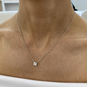 Top Vente Princesse Coupe 1 Ct VVS Lab Grown Diamant 14k Or Massif Solitaire Collier Pendentif Fine Bijoux De Mode Pour Les Femmes - Product Image 4