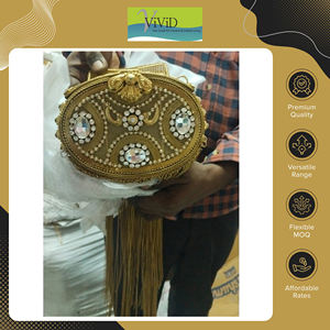 Bolsos de Noche de Lujo con Cuentas Metálicas - Correa de Hombro Ligera, Forro de Seda, Amplia Gama de Diseños para Tarjetas y Maquillaje - Product Image 2