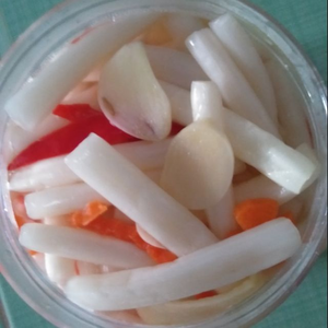 Raíces de loto enlatadas de Vietnam/Raíces de loto Premium crujientes, nutritivas y versátiles a la venta - Product Image 1