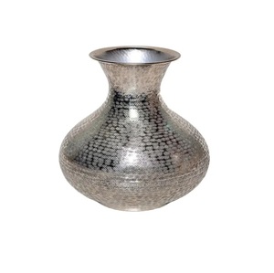 Luxury Metal Flower <b>Vase</b> New Flower Pots New Aluminum Flower <b>Vase</b> In Bottle Shaped New Plant <b>Vase</b> Metal Planters - Product Image 6