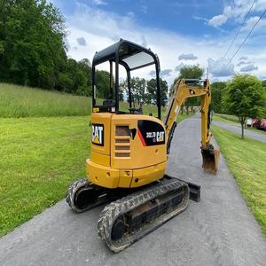 รถขุดขนาดเล็กสำหรับแมว302 CR เครื่องขนาดกะทัดรัดที่เชื่อถือได้เหมาะสำหรับงานขุดทั้งหมด - Product Image 1