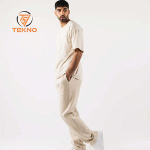 เสื้อยืดผ้าฝ้าย100% น้ำหนักเบาใส่ได้ทั้งชายและหญิงเสื้อโอเวอร์ไซส์สำหรับผู้ชายเสื้อผ้าแนวสตรีทพิมพ์ลายโลโก้ยาว - Product Image 2