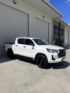 Best Price Toyota Hilux Cars Hot Selling Fairly Used Fresh Clean No Accident History Left Right Hand Drive For Sale - Product Image 5