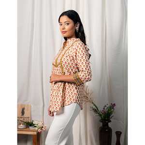 Blusa de Algodón Blanca y Amarilla para Mujer, Estampada a Mano, con Bordado Floral, Cuello Asimétrico, Tallas XS a XL, Tela Popelina - Product Image 2