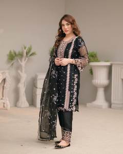 Derniers vêtements de soirée de créateur Top en organza avec vêtements indiens et pakistanais Dupatta - Product Image 1