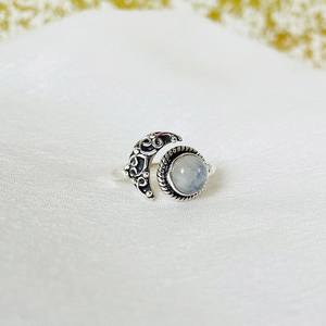 Pierre de lune croissant de lune bague en argent Sterling ouvert lune anneau pour les femmes à la main Boho minimaliste bijoux luxe cadeau de pâques pour - Product Image 6