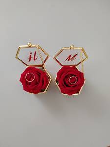 กล่องเครื่องประดับแก้วทรงหกเหลี่ยมพร้อมกรอบโลหะขัดเงาสีทองเหมาะสำหรับเก็บแหวนสร้อยคอและเครื่องประดับชั้นดี - Product Image 3