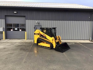 รถตักล้อยางขนาดเล็ก GEHL RT215 รุ่น Crawler Loader พร้อมปั๊มดีเซลและชิ้นส่วนหลัก 75KW - Product Image 3