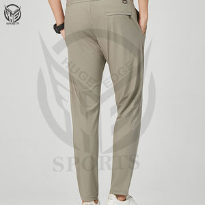 กางเกงผู้ชายสไตล์สตรีทแวร์ทรงหลวม ระบายอากาศ แห้งเร็ว รุ่นสแต็คส์ - Product Image 2