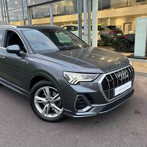 Audi Q3 2022, Motor Turbo, Automático, Interior Oscuro, Asientos de Cuero - Product Image 1