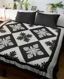 Vintage <b>Indian</b> Kantha <b>Quilt</b> Hawaiian <b>Quilt</b> Throw Boho Bedding Handmade Cotton Recycled <b>Quilt</b> - Product Image 1