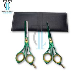 Nouveauté Ciseaux de barbier professionnels en acier inoxydable Ciseaux à cheveux pour usage en salon TARIQ CRAFTED INDUSTRIES - Product Image 4