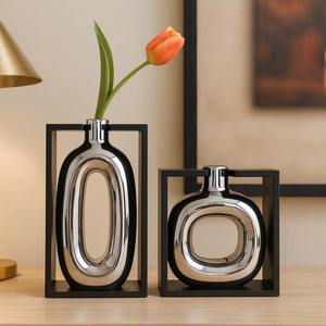 Florero Negro y Plateado para Decoración del Hogar, Sala de Estar, Estilo de Estante, Recepción de Hotel y Exhibición Interior de Oficina - Product Image 1