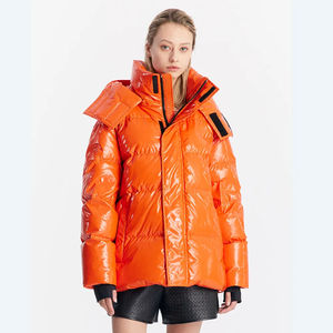 Chaqueta acolchada personalizada de diseñador para mujer Nueva llegada Estilo hip hop transpirable e impermeable - Product Image 1