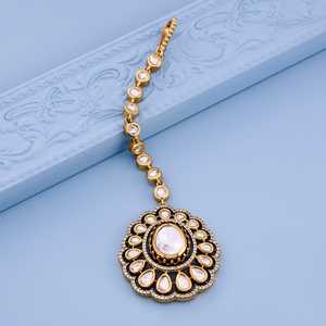 Bijoux authentiques Kundan Tikka, objets de collection culturels - Product Image 2