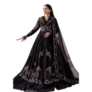 Vêtements en toute saison Robes classiques traditionnelles pour femmes Tenue de mariage brodée pour femmes - Product Image 1