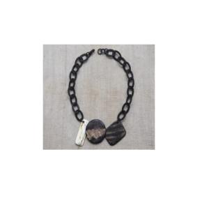 Collier pendentif unique en corne de buffle circulaire pour femmes et filles Style animal classique Poli Naturel Artisanat Look Imperméable JAVED - Product Image 1