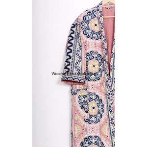 Robe Kimono décontractée en coton pur matelassé Kantha fait main pour femmes, courte, d'hiver, avec broderie florale multicolore - Product Image 4