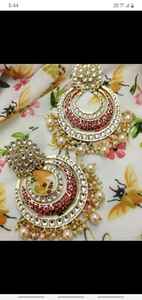 Boucles d'oreilles pendantes ethniques en alliage plaqué or avec cristaux et strass, design géométrique, base durable pour les mariages et les fêtes - Product Image 3