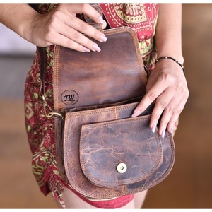 Bolso bandolera de cuero reciclado de gran oferta, bolso de cuero con patrón occidental con estampado de animales coloridos, bolso multicolor para mujer multiuso - Product Image 4