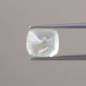 Saphir Jaune Naturel Certifié IGI Qualité AAA 10.5x9.5mm Coupe Coussin 5.63 Carats Pierre Précieuse Libre Encerée/Huileée Bijoux Fins Légers - Product Image 3