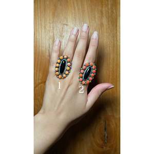 Anillo de Plata de Ley y Concha de Ostra Espinosa, Hecho por los Navajo, Obra de Colección Cultural - Product Image 6