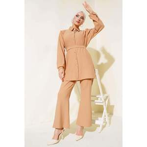 Juego de crepé a rayas de 2 piezas Latte - Product Image 1