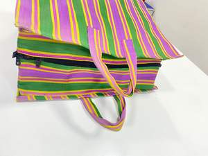 Bolso de compras a rayas tejido plástico cremallera reutilizable respetuoso con el medio ambiente hecho a mano bolsas de playa recicladas estuches para cosméticos - Product Image 2