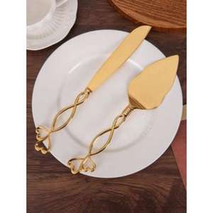 Serveur de gâteau en métal au look élégant de conception de poignée unique pour la coupe de gâteau professionnelle lors d'événements et de célébrations formelles - Product Image 6