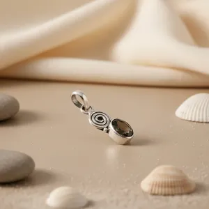 Colgante de Plata 925 con Cuarzo Ahumado para Mujer, Joyería Artesanal de Piedra Preciosa en Oro Rosa con Baño de Rodio y Detalles de Dijes - Product Image 1