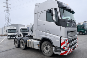 Tractor de Ruedas Volvo FH500 Usado 2024, Motor Volvo Penta de 15 HP, Caja de Cambios, 40001-50000 Horas, Informe, Inspección en Video, Granjas, 8300 kg - Product Image 4