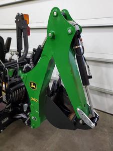 Oferta Especial 2025 John Deere 1025R Tractor Subcompacto 4x4 con Cargador, Cortadora y Retroexcavadora, Fabricado en EE. UU., Listo para Exportación - Product Image 6